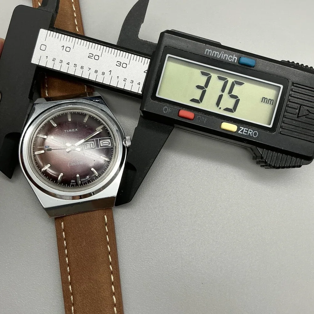 Vintage 1970s Timex Electric Mens Watch 38mm Brown Dial Day Date Leather Strap